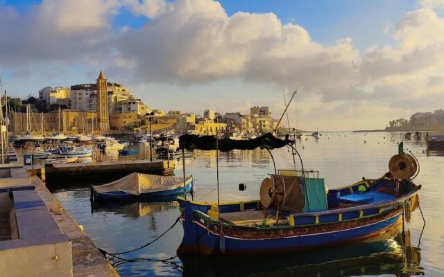 Peaceful Haven With Stunning Views Close to sea