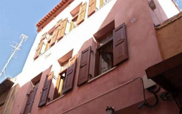 Nakli Traditional Guesthouse