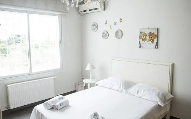 Tr s Charmante Maison aux Jardins de Carthage