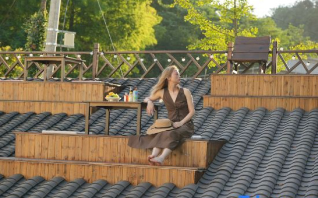 MALT Wheat Field | Stream Trekking & Rooftop Adventure Resort with Starry Pool – People – Huzhou