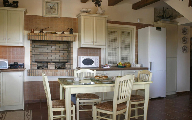 Elaia Villas