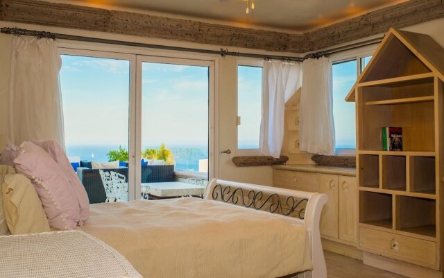 Spacious Cabo Villa Perfect for Large Groups: Villa Alegria