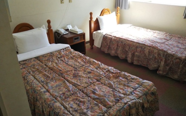 Business Hotel Amakusa – Guest Rooms – Kamiamakusa
