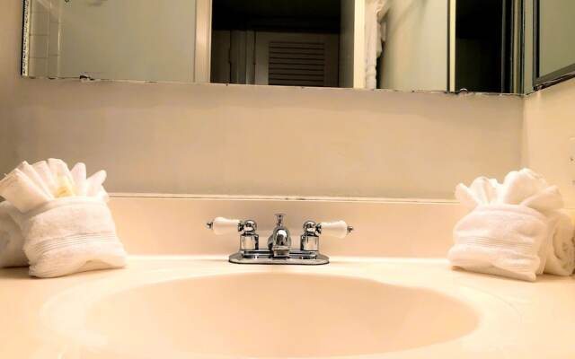 Olde Naples Condo #803