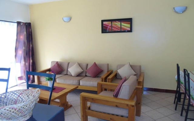 Tour Mombasa all day and Relax Enjoying the Amenities