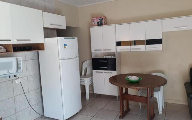 Casa Condomínio para até 8 pessoas 300m da praia