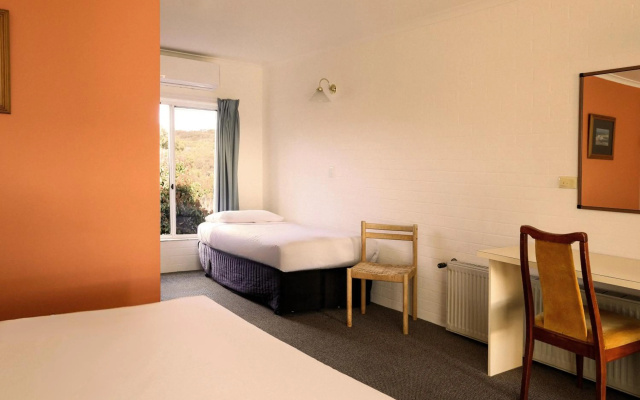 Hepburn Springs Motor Inn – Guest Rooms – Hepburn Springs