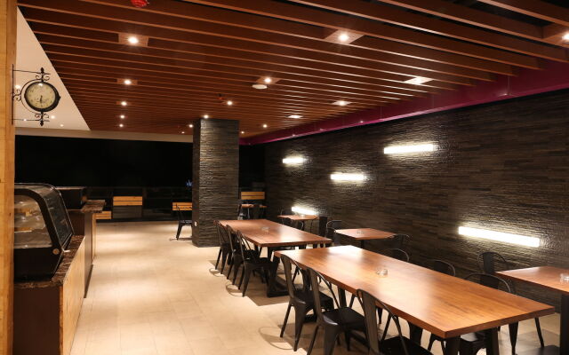 Grand Citihub Hotel @kajoetangan