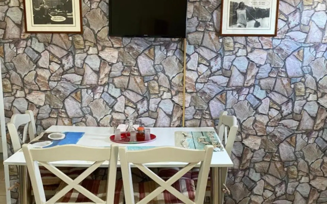 Maria & Zachos House