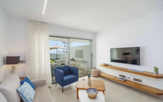 Marina Suite Villa Azul