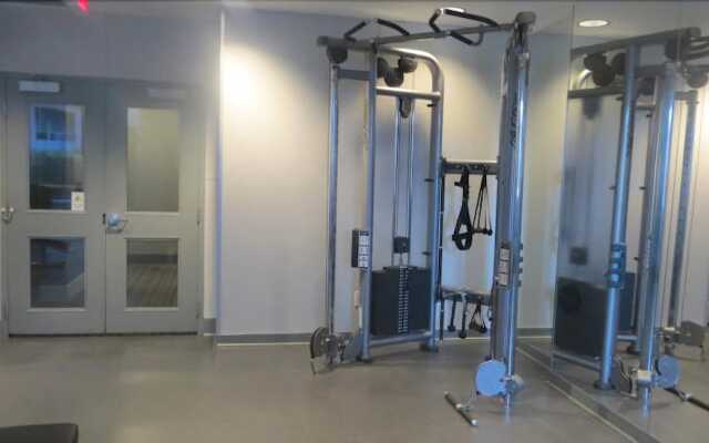 Super Awesome King West Furnished Suite