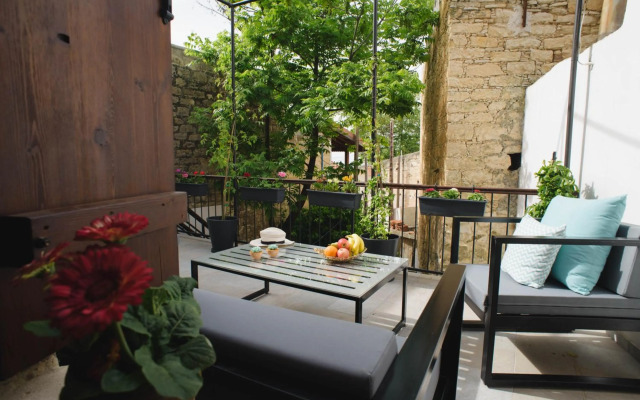 Serenity Boutique House