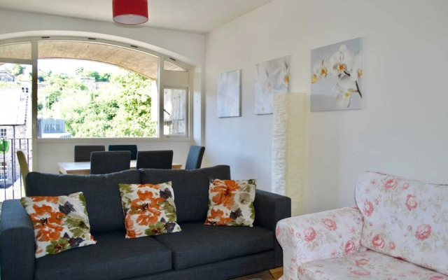Extremely Central And Spacious Flat