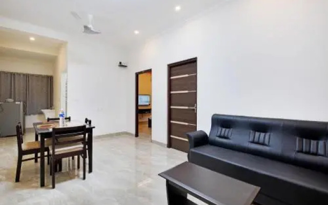 Crystal Lake  Service Apartments