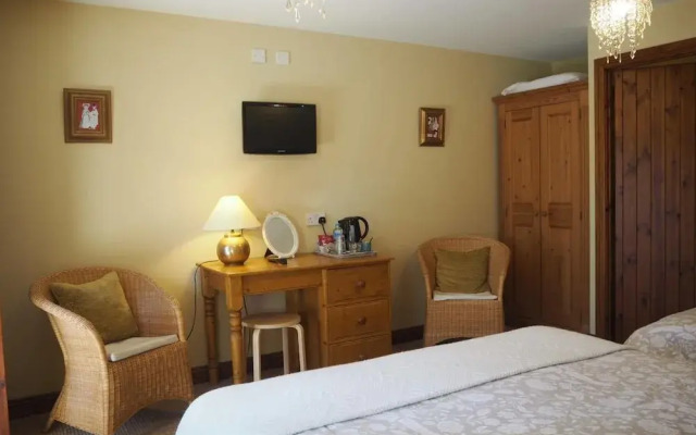 Holly House Bed & Breakfast