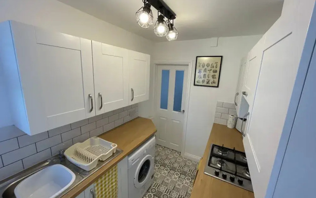 Cozy, Spacious 2Bd House In Historic Chapelfields