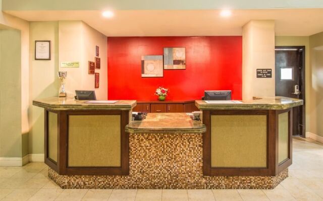 Ramada West Sacramento Hotel and Suites