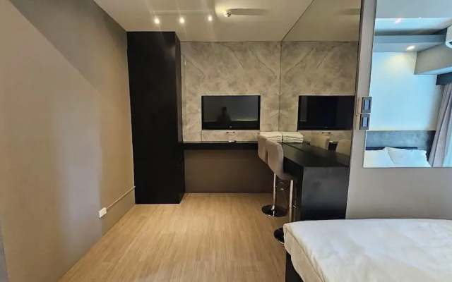 Shore 3 Residences by LUXE