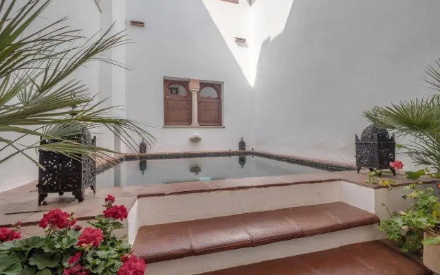Apartasuites Alberca