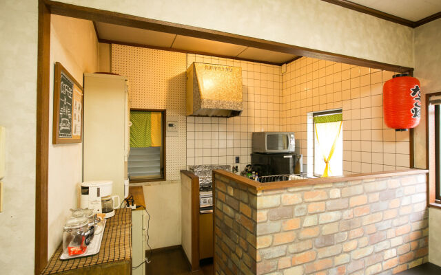 Airloghouse - Comic Inn -