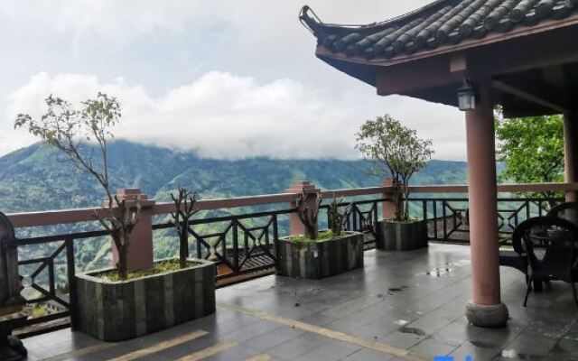 Shenlongtang Hotel