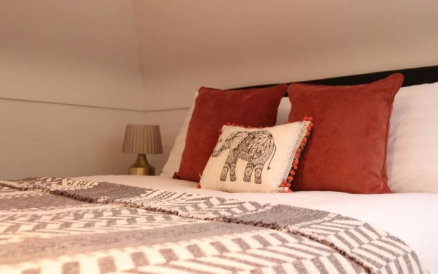 Ampthill Suites