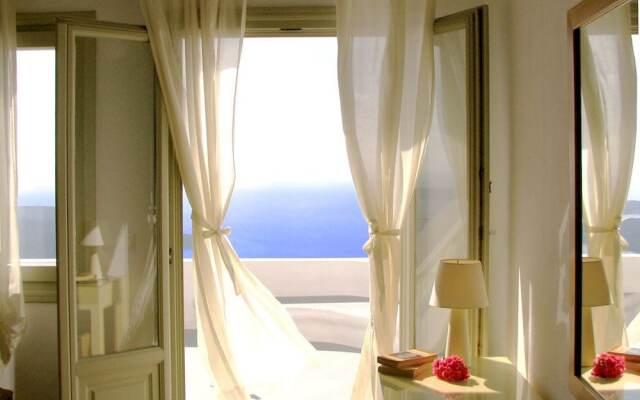 Irida Santorini