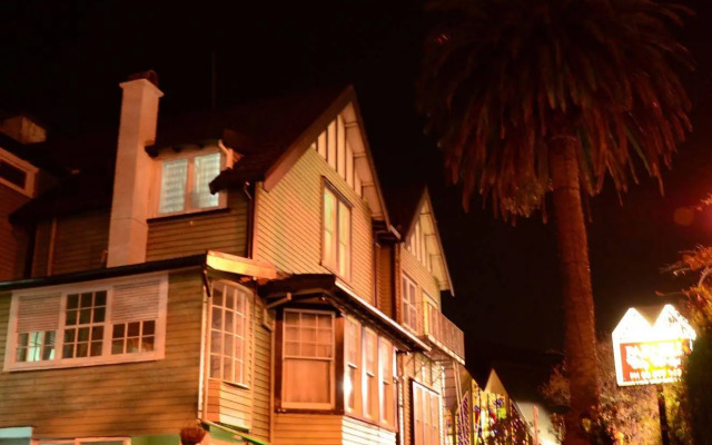 Parnell City Lodge