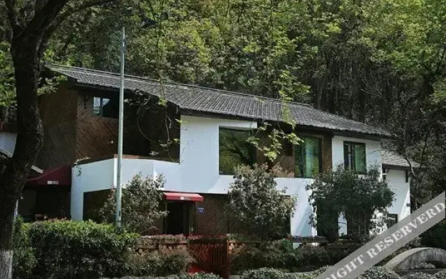 西湖隐庐酒店(杭州雷锋塔店)