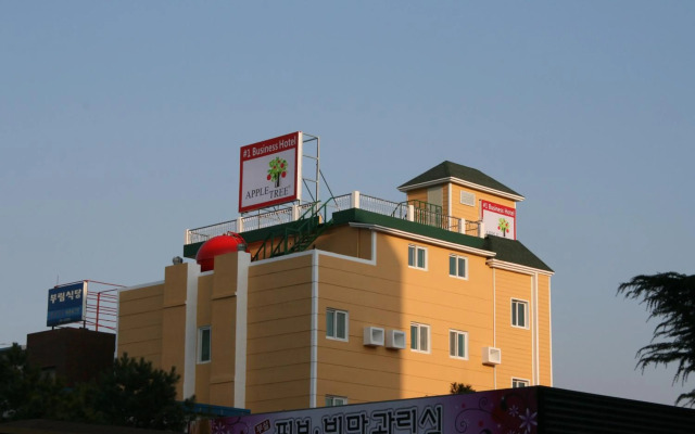 Appletree Hotel