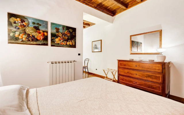 Historical Apartment near Spanish Steps