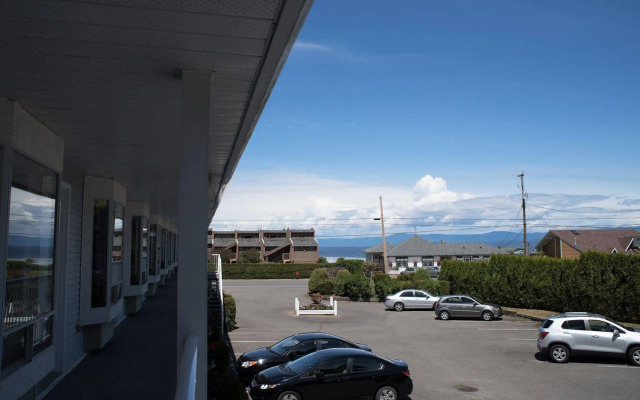 Ocean Crest Motel