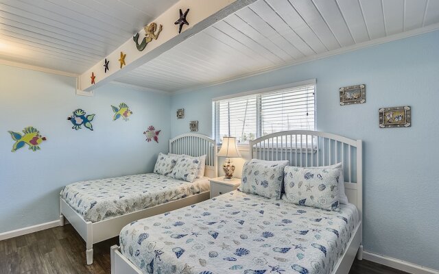 Beachfront Charm - 3 Br Home