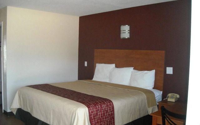 Bastrop Inn