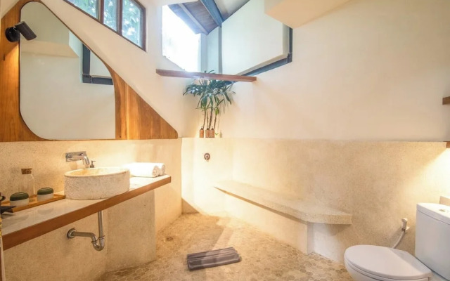 Stylish 2-br Villa With Pool, 800m Canggu Beach