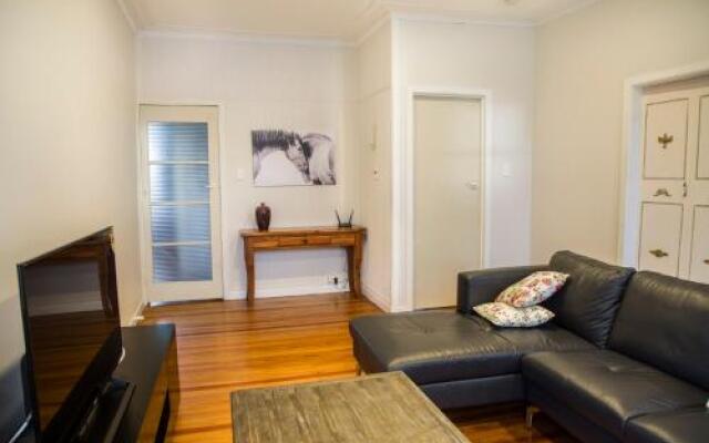 Auckland Hauraki Modern Guest House