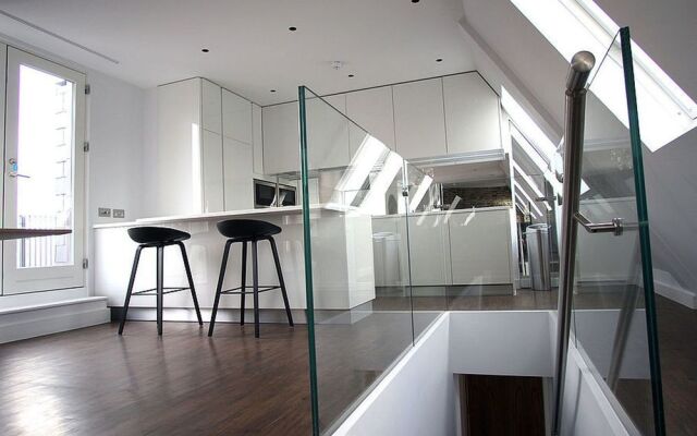 Hop Art House