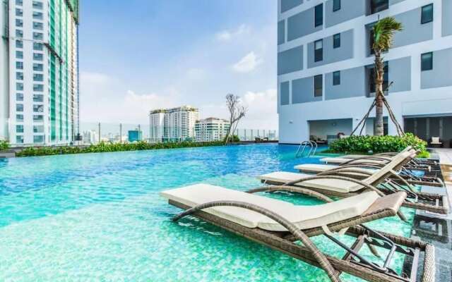 SAIGON 9 - Rivergate Residence Infinity Pool