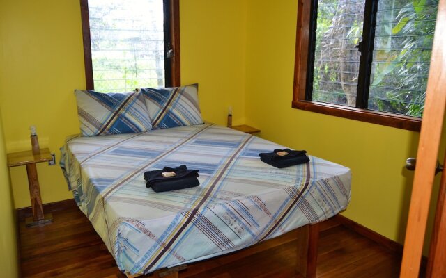 Iguana Roost Jungle Like Oasis Two Bedroom Cabin in San Ignacio
