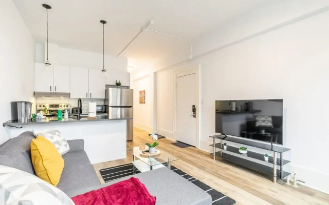 1BR Apt w Queen Bed Netflix - Prime Location