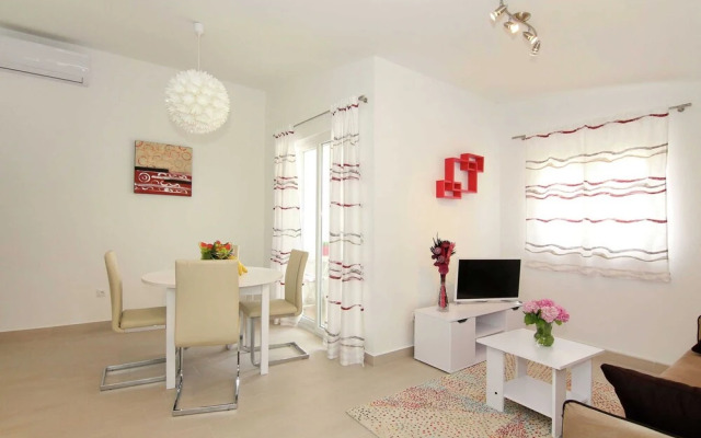 Modern Apartment in Kastel Stari