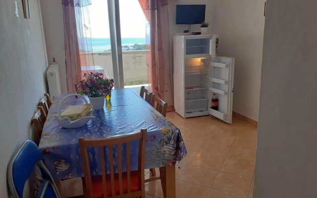 Nada- sea View - A2 - Crveni