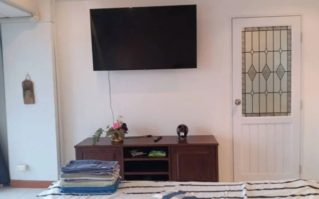 Sombat Condo Seaview 1 Bedroom