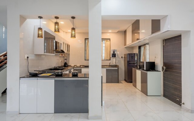 CosmicStays Ekantam - Mountain View Villa near Pune