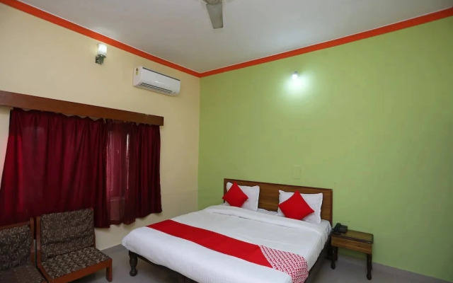 Hotel Green House by OYO