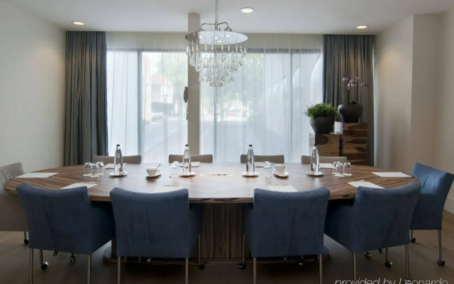 Holiday Inn Eindhoven Centre by IHG