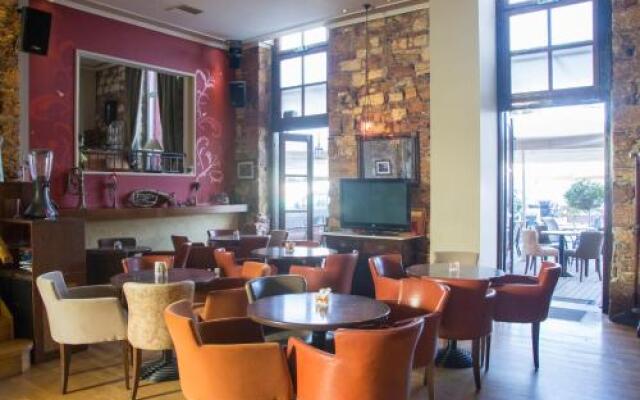 Istiaia Hotel