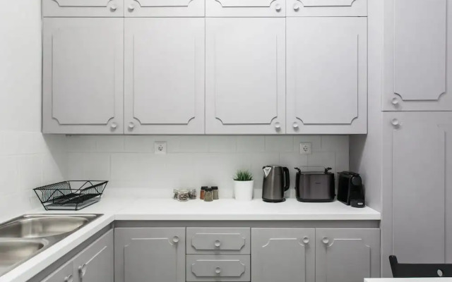 UPSTREET Deluxe & Stylish 2 BD Apartment