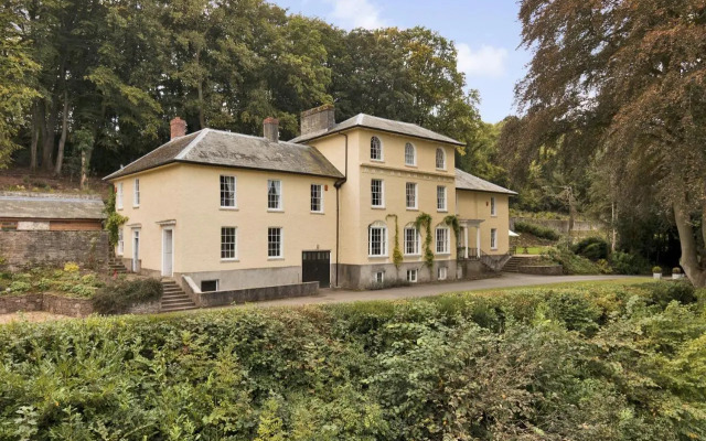 Broomfield House
