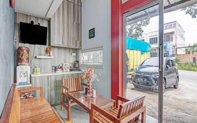 OYO 92047 Penginapan Arfi Syariah
